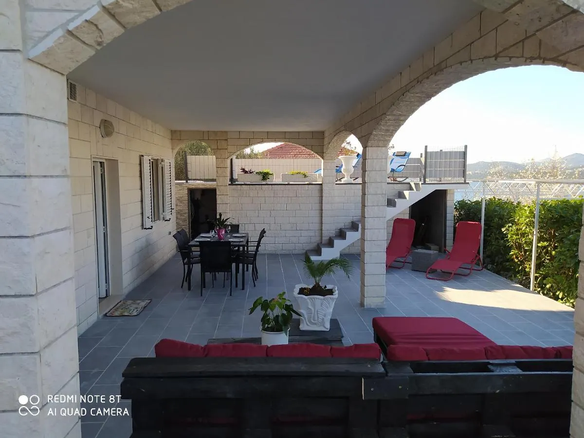 Villa Sandrina Donji Okrug  Apartment